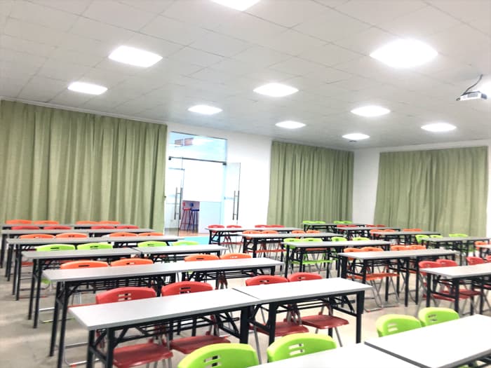 廣州花都鐵路學院課室窗簾實拍