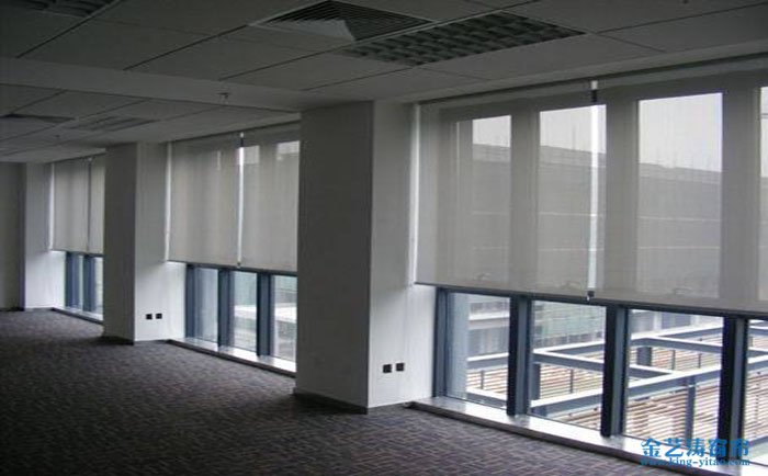 電動窗簾優勢一：方便操控，使用體驗高